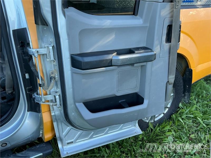 Ford F-150 XLT 4x4 Extended Cab Pickup (Inoperable) Andre varebiler