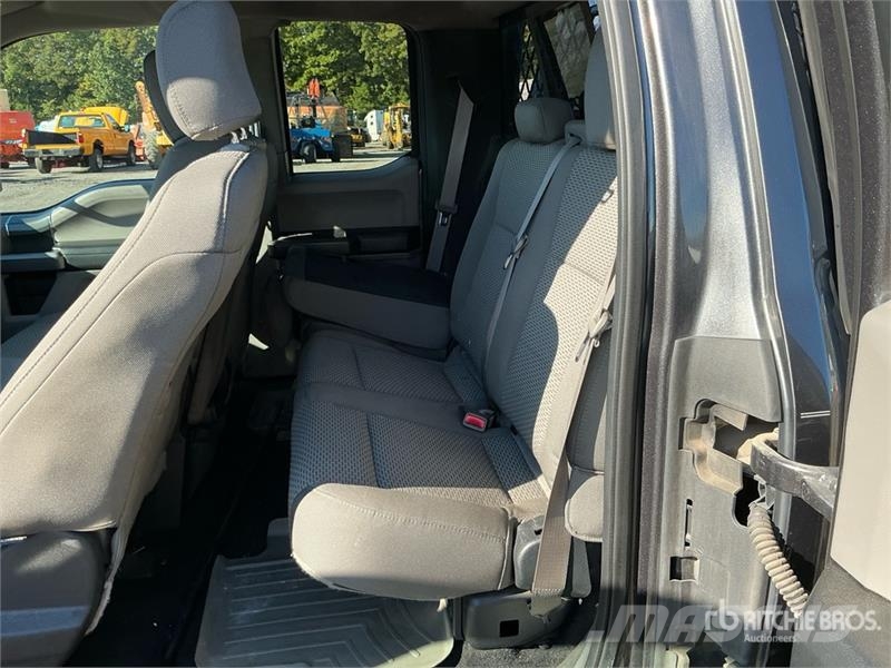 Ford F-150 XLT 4x4 Extended Cab Pickup Outros