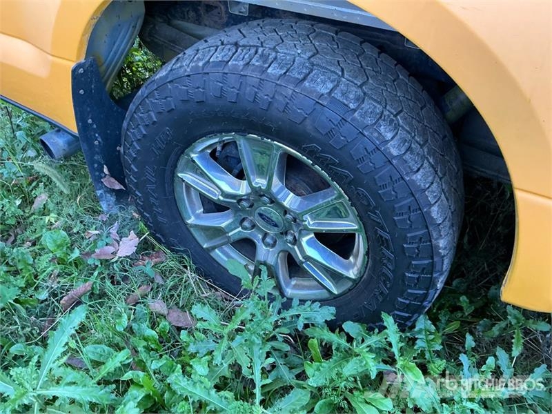 Ford F-150 XLT 4x4 Extended Cab Pickup (Inoperable) Andre varebiler