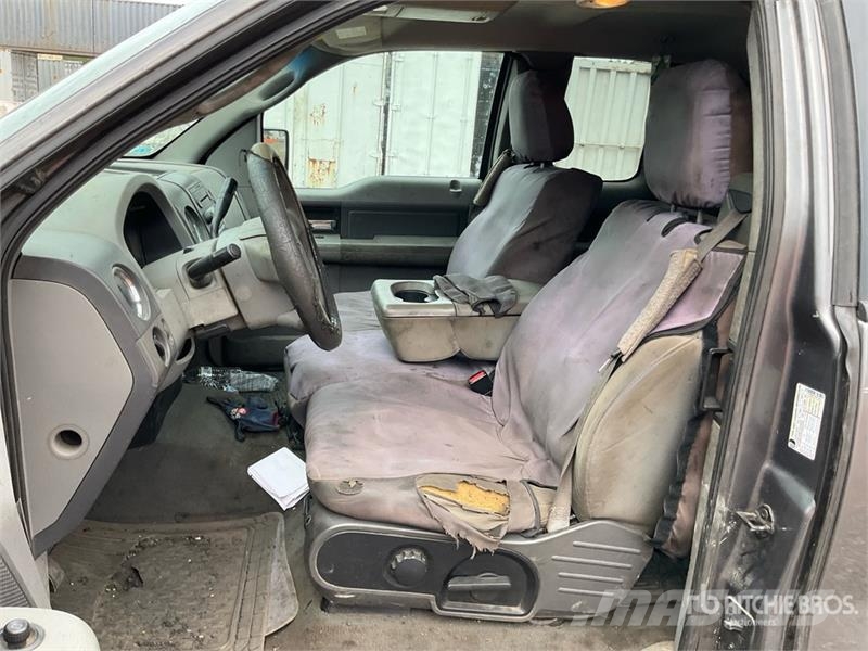 Ford F-150 XLT 4x4 Extended Cab Pickup Diger