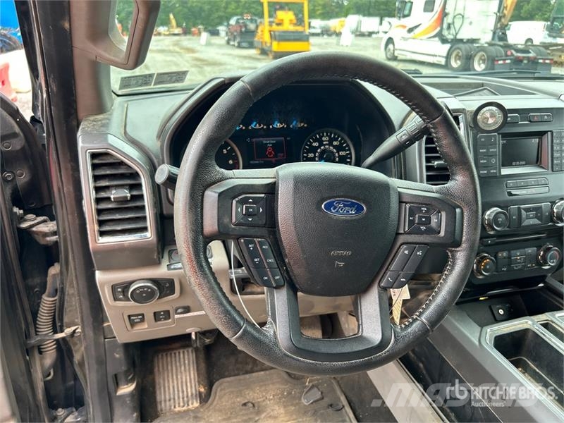 Ford F-150 XLT 4x4 Extended Cab Pickup Autre fourgon / utilitaire