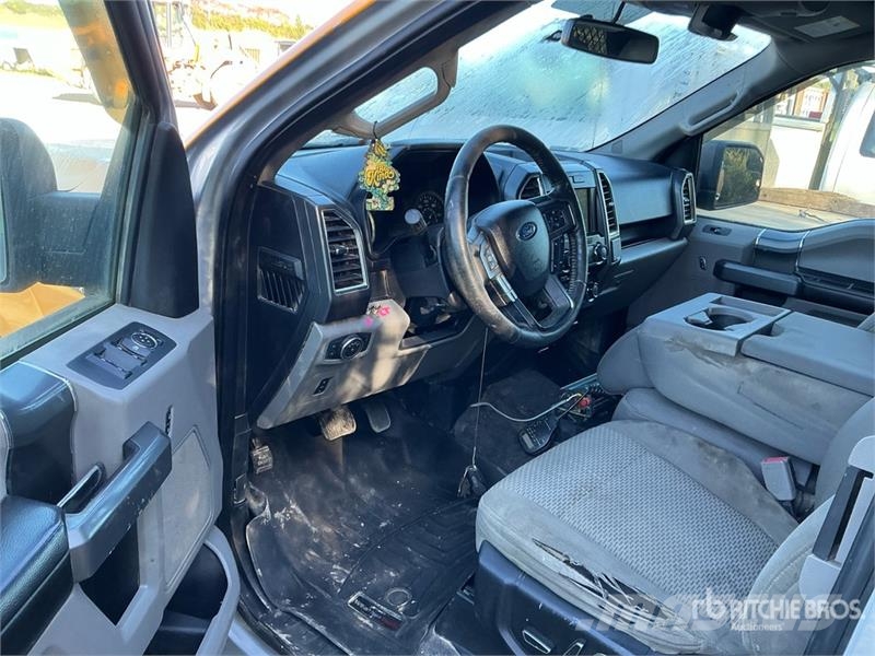 Ford F-150 XLT 4x4 Extended Cab Pickup (Inoperable) Andre varebiler