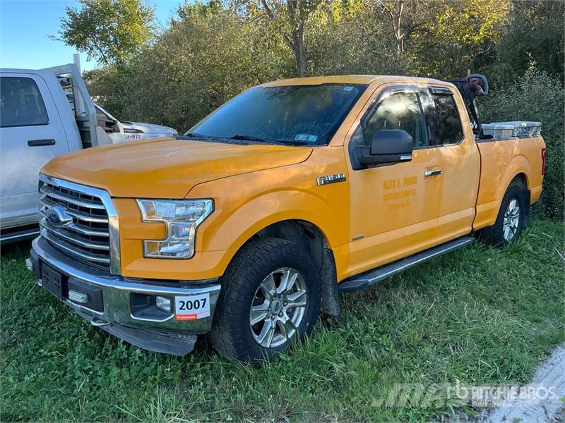 Ford F-150 XLT 4x4 Extended Cab Pickup (Inoperable) Andre varebiler