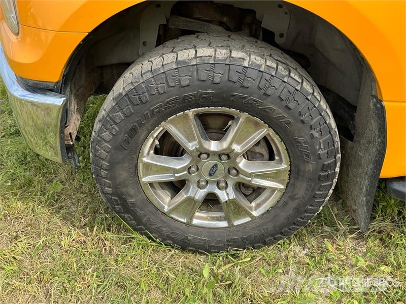 Ford F-150 XLT 4x4 Extended Cab Pickup (Inoperable) Andre varebiler