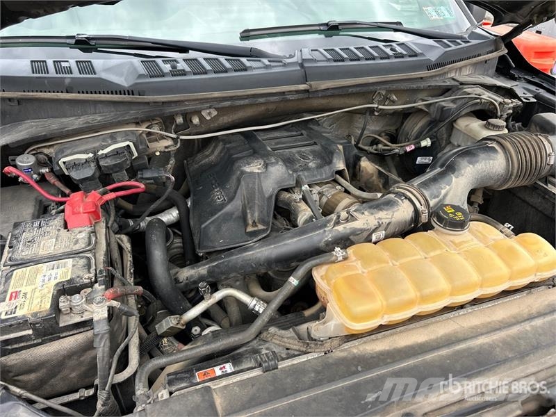Ford F-150 XLT 4x4 Extended Cab Pickup Autre fourgon / utilitaire