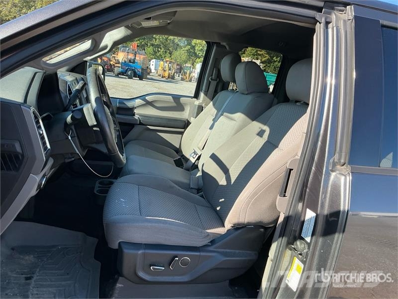Ford F-150 XLT 4x4 Extended Cab Pickup Outros