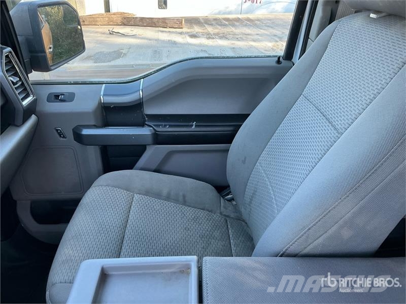 Ford F-150 XLT 4x4 Extended Cab Pickup (Inoperable) Andre varebiler