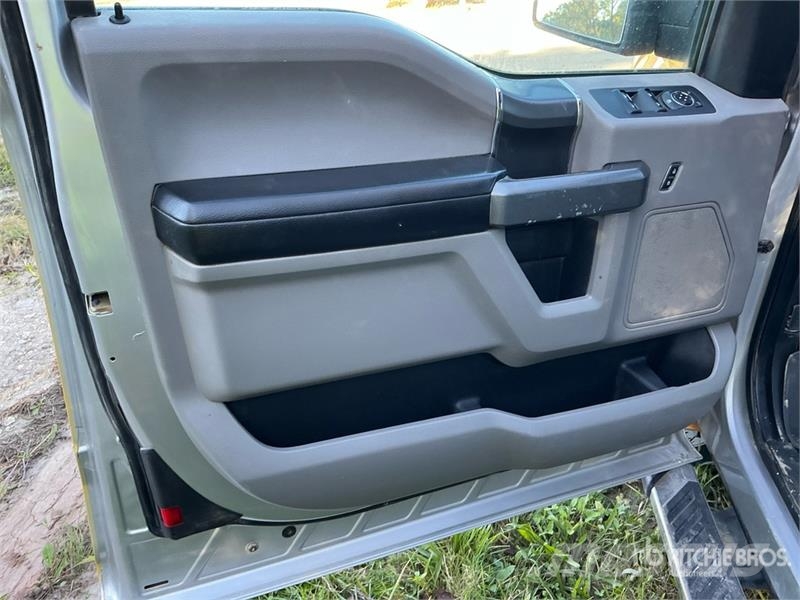 Ford F-150 XLT 4x4 Extended Cab Pickup (Inoperable) Andre varebiler