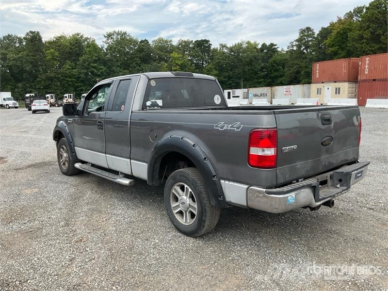 Ford F-150 XLT 4x4 Extended Cab Pickup Diger