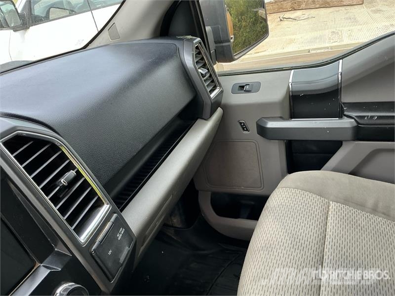 Ford F-150 XLT 4x4 Extended Cab Pickup (Inoperable) Andre varebiler