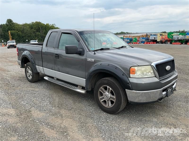 Ford F-150 XLT 4x4 Extended Cab Pickup Diger