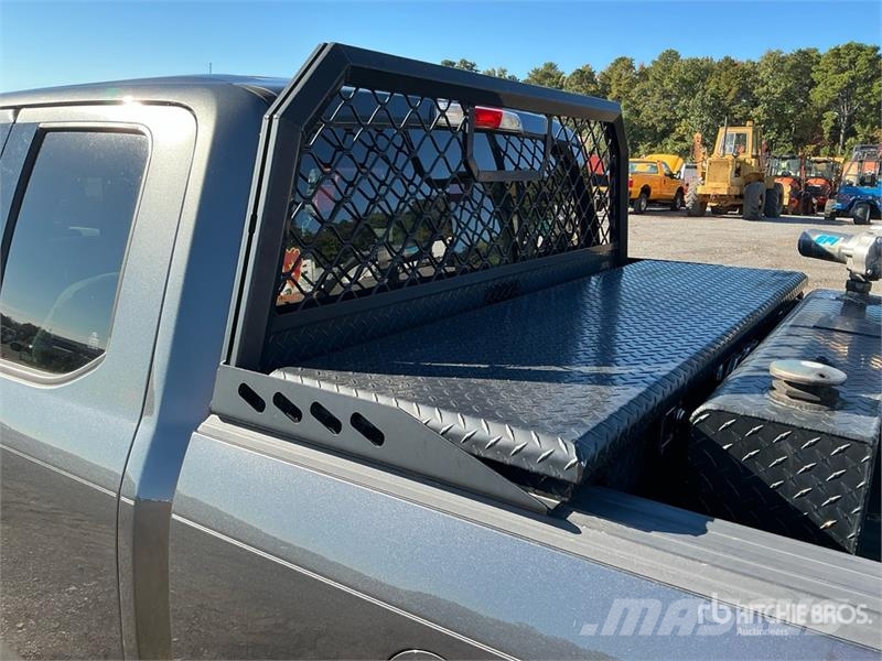 Ford F-150 XLT 4x4 Extended Cab Pickup Outros