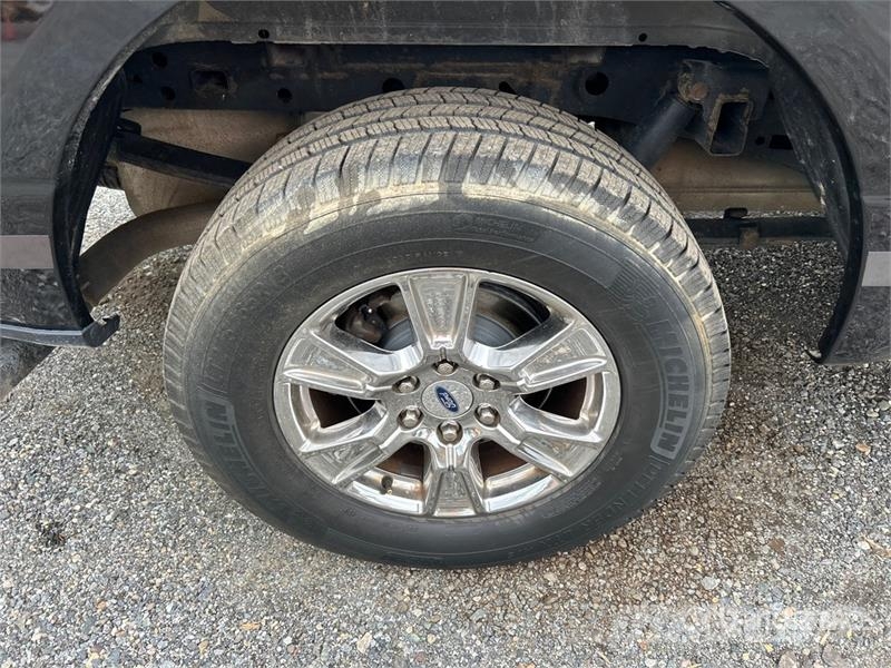 Ford F-150 XLT 4x4 Extended Cab Pickup Autre fourgon / utilitaire