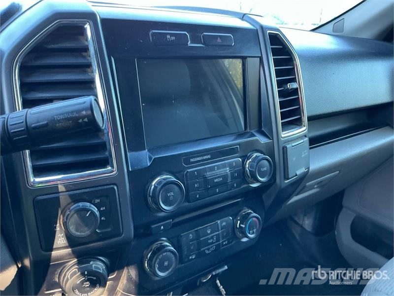 Ford F-150 XLT 4x4 Extended Cab Pickup (Inoperable) Andre varebiler