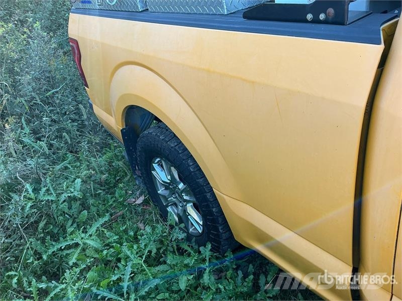 Ford F-150 XLT 4x4 Extended Cab Pickup (Inoperable) Andre varebiler