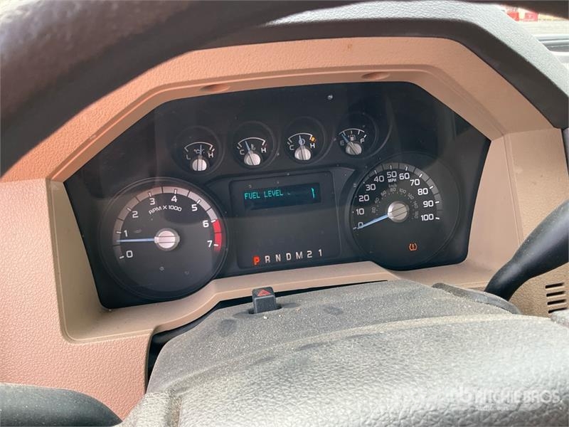 Ford F-250 4x4 Extended Cab Pickup その他
