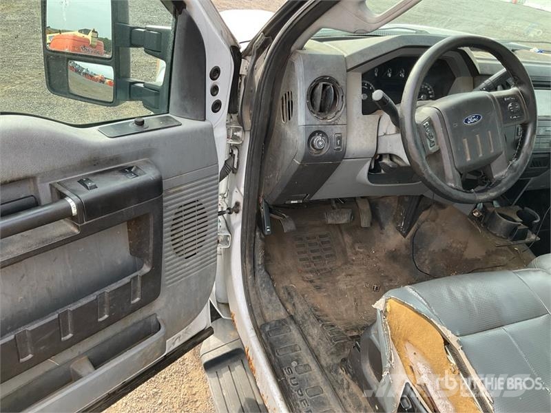 Ford F-250 4x4 Extended Cab Pickup 기타