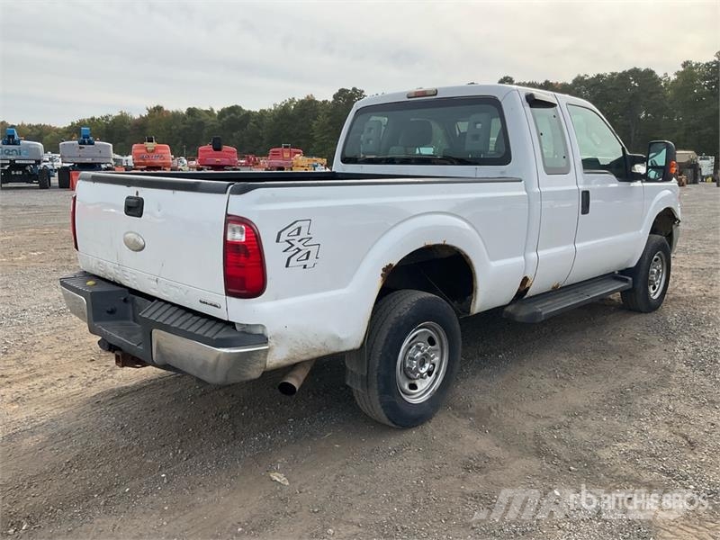 Ford F-250 4x4 Extended Cab Pickup 기타