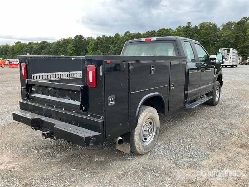 Ford F-250 Utility Truck Pickup/Pritschenwagen