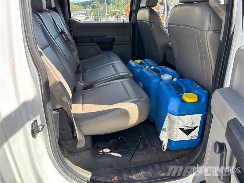 Ford F-250 XL 4x2 Crew Cab Pickup Citi
