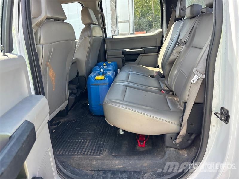 Ford F-250 XL 4x2 Crew Cab Pickup Citi