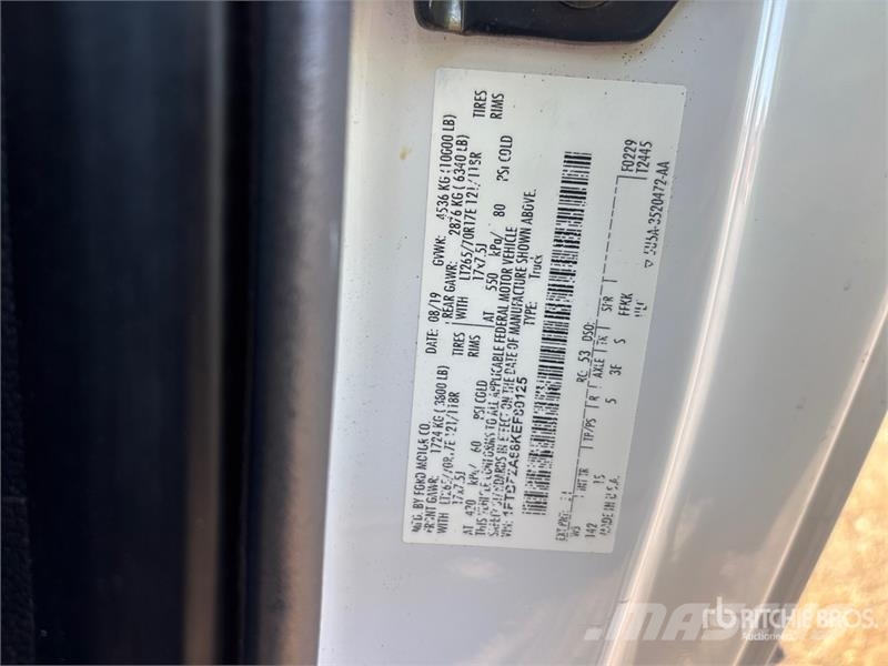 Ford F-250 XL 4x2 Pickup 其他