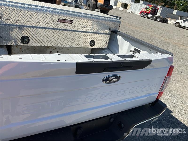 Ford F-250 XL 4x4 Crew Cab Pickup Άλλα Vans