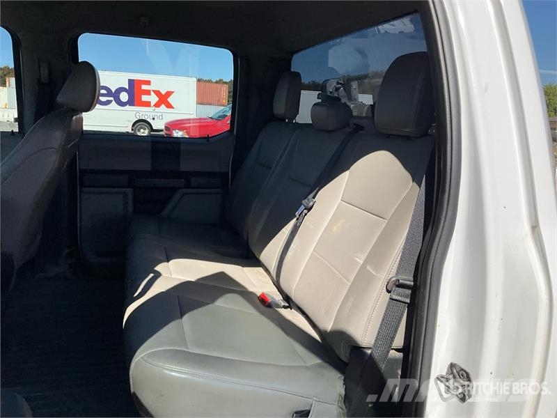 Ford F-250 XL 4x4 Crew Cab Pickup Άλλα Vans