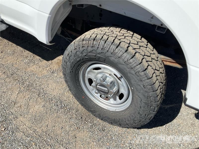 Ford F-250 XL 4x4 Crew Cab Pickup Άλλα Vans