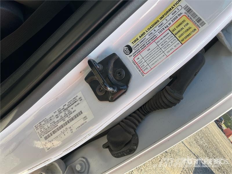 Ford F-250 XL 4x4 Crew Cab Pickup Drugi