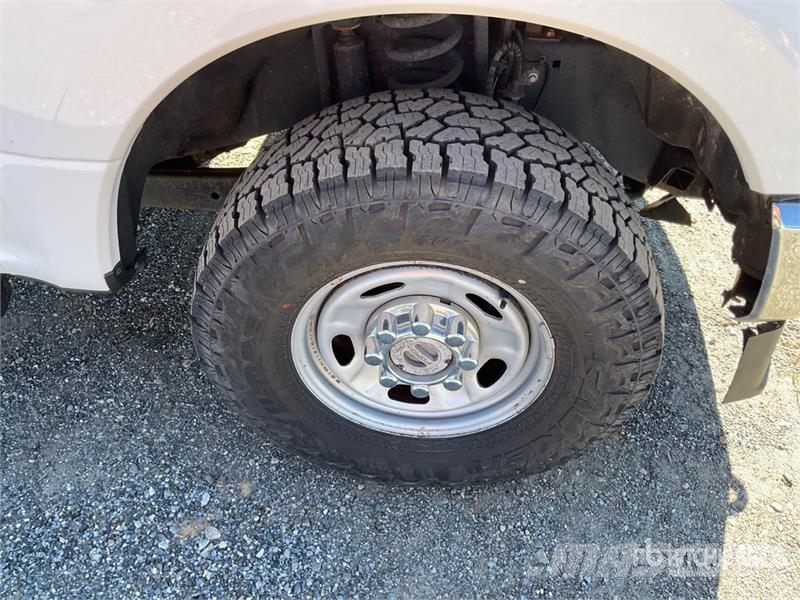 Ford F-250 XL 4x4 Crew Cab Pickup Άλλα Vans