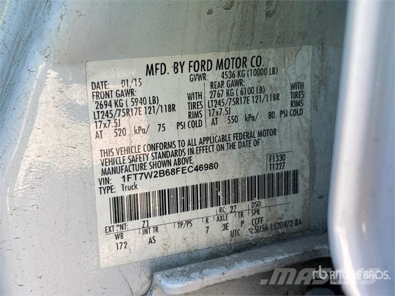 Ford F-250 XL 4x4 Crew Cab Pickup Outros