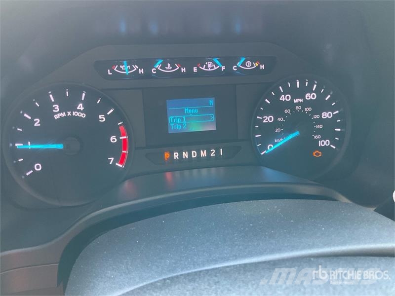Ford F-250 XL 4x4 Crew Cab Pickup Muu