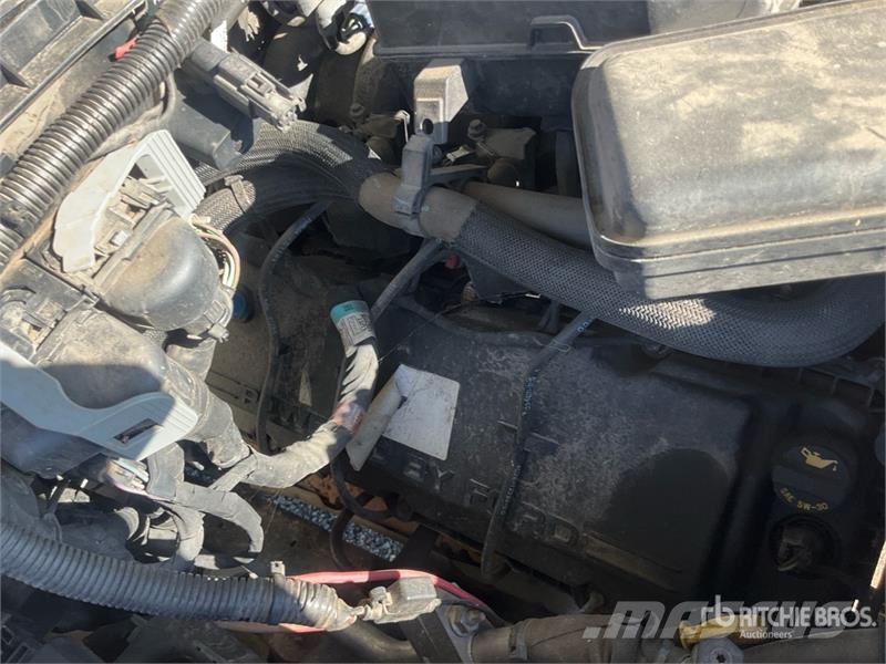 Ford F-250 XL 4x4 Crew Cab Pickup Muu