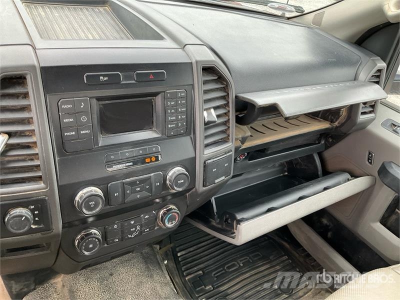Ford F-250 XL 4x4 Extended Cab Utility Truck Pickup/planbiler