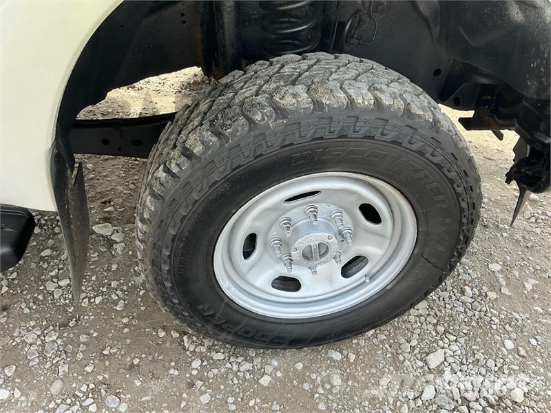 Ford F-250 XL 4x4 Extended Cab Utility Truck Prekucniki