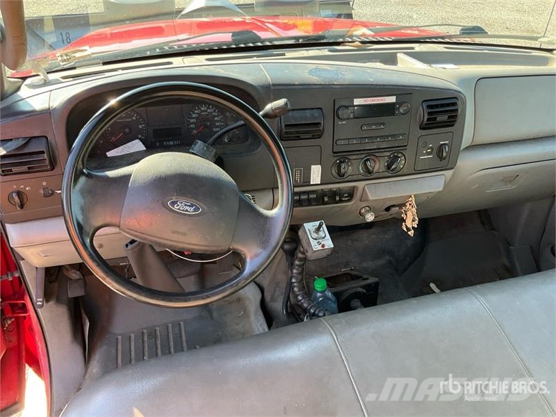 Ford F-250 XL 4x4 Extended Cab Pickup Altele