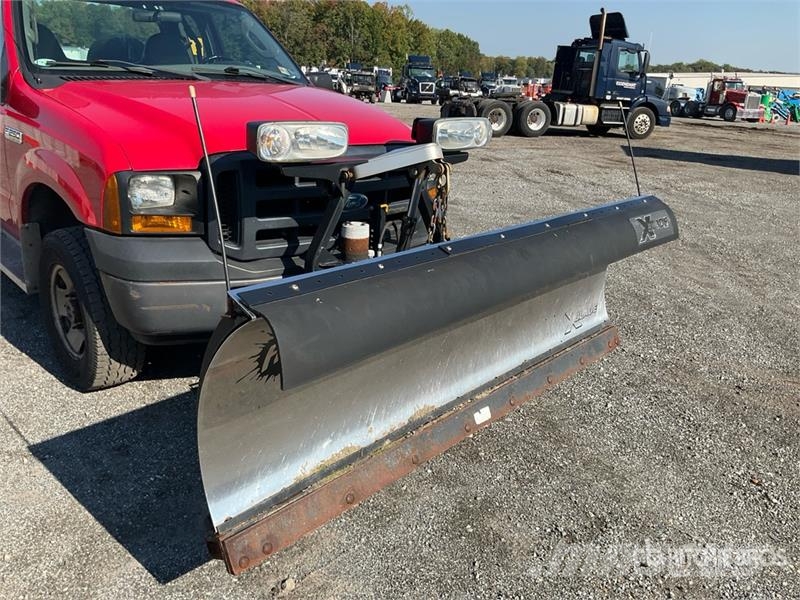 Ford F-250 XL 4x4 Extended Cab Pickup Altele