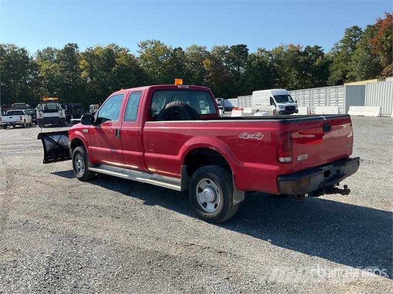Ford F-250 XL 4x4 Extended Cab Pickup Altele