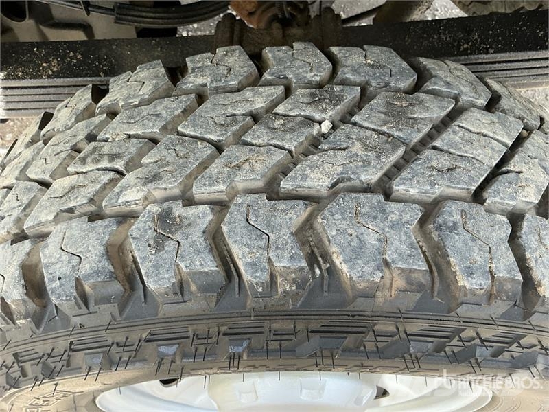 Ford F-250 XL 4x4 Extended Cab Utility Truck Prekucniki