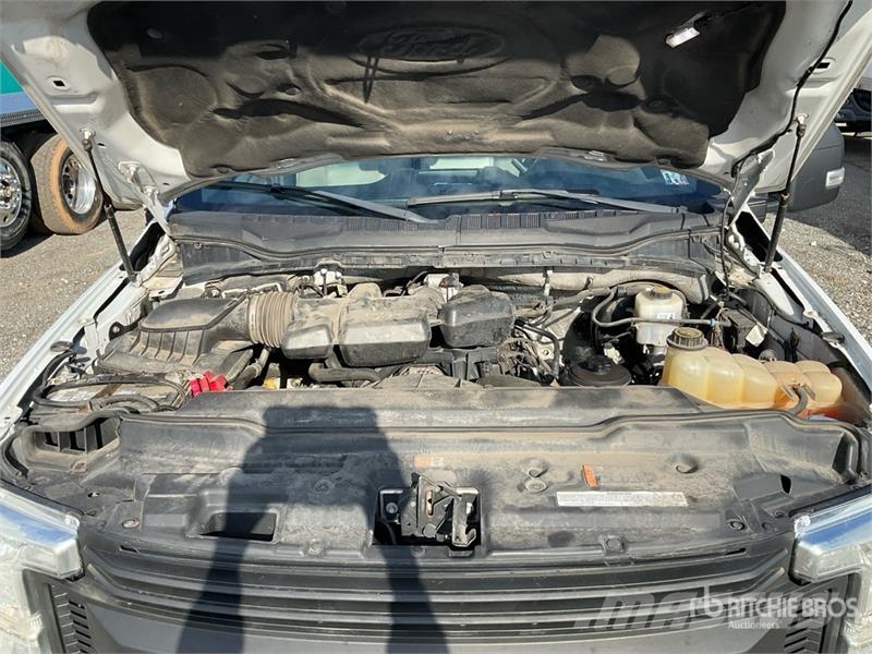 Ford F-250 XL 4x4 Pickup その他
