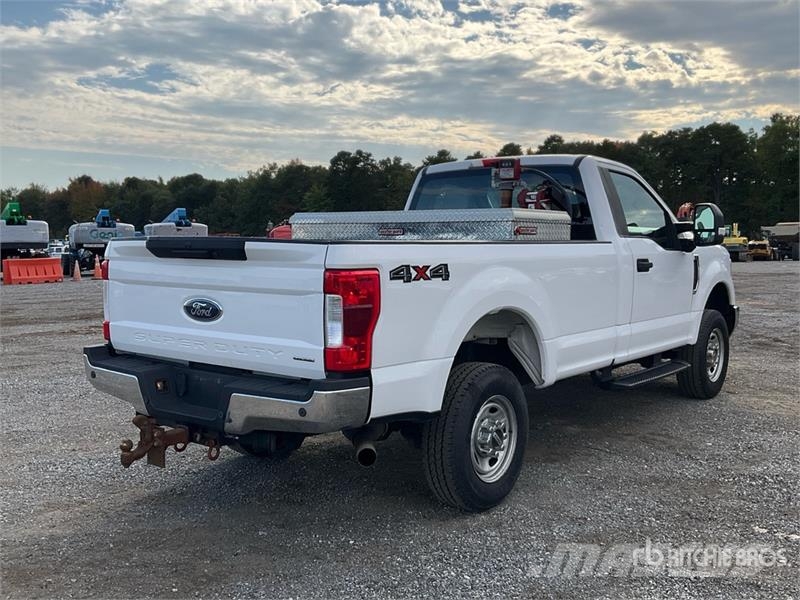 Ford F-250 XL 4x4 Pickup Övriga bilar