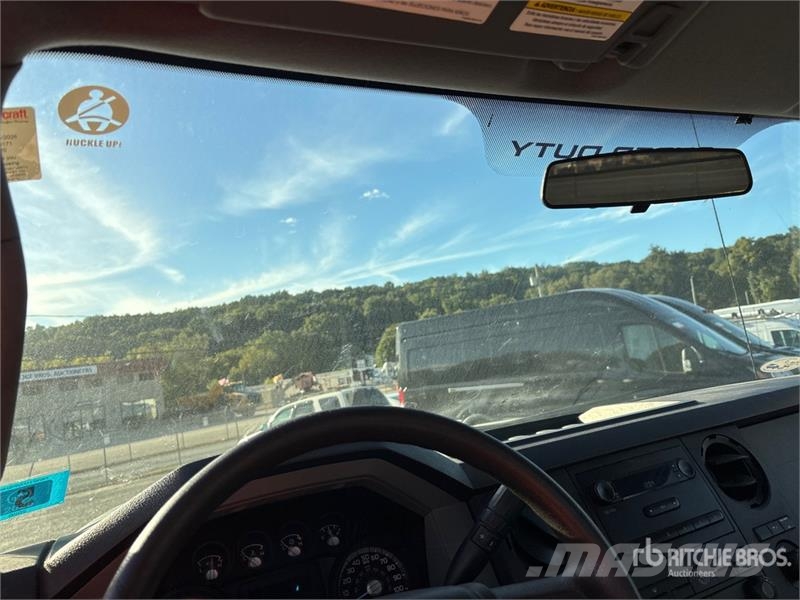 Ford F-250 XL 4x4 Pickup Other