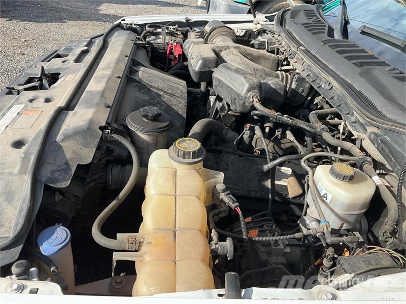Ford F-250 XL 4x4 Pickup その他