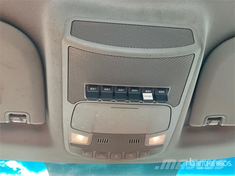 Ford F-250 XL 4x4 Pickup Otros