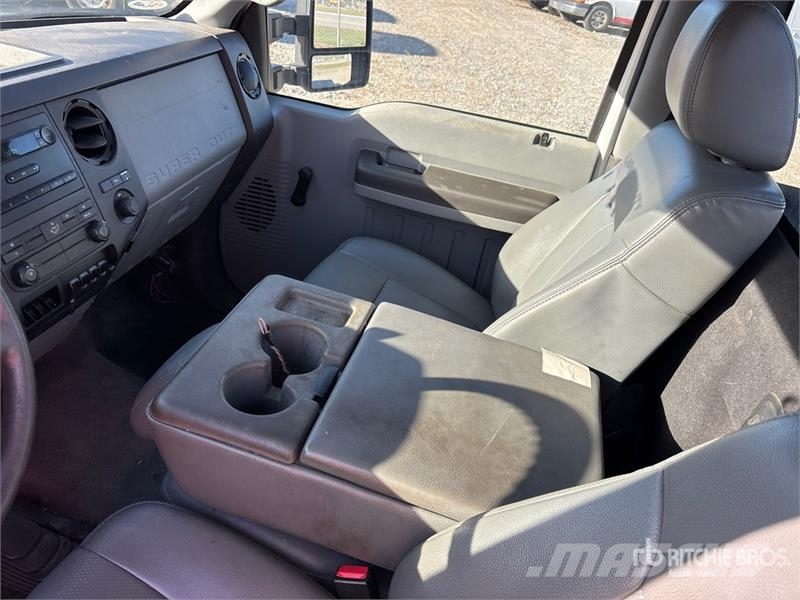 Ford F-250 XL 4x4 Pickup Other