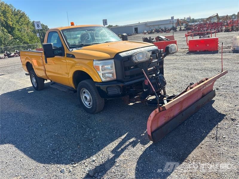 Ford F-250 XL Pickup Ostalo