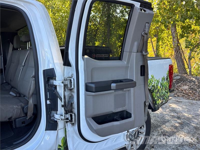 Ford F-250 XLT 4x4 Extended Cab Pickup Muu