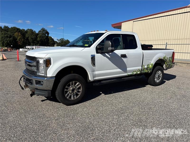 Ford F-250 XLT 4x4 Extended Cab Pickup Muu