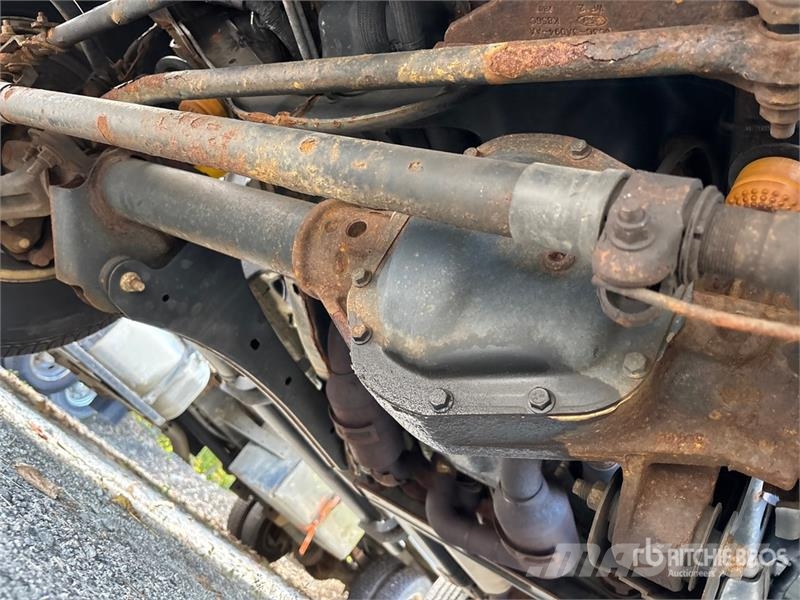 Ford F-250 XLT 4x4 Extended Cab Pickup Muu